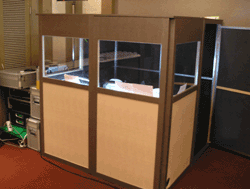 BOOTH 통역사 부스 외부